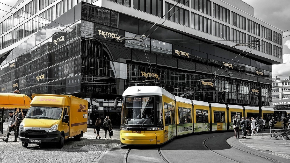 Mobilität & Verkehr in Husum – Anbindung, Parken und ÖPNV im Überblick